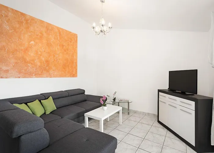 Regina 1 * 반졸레