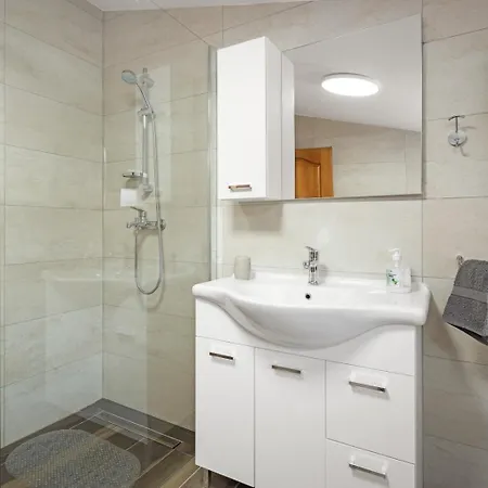 Apartment Regina 1 Banjole